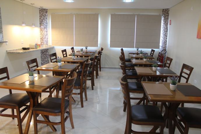Imagen del bar/restaurante del Hotel Flamboyant, Itaquaquecetuba. Foto 4