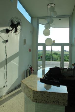 Imagen de la habitación del Hotel Flamboyant, Itaquaquecetuba. Foto 10