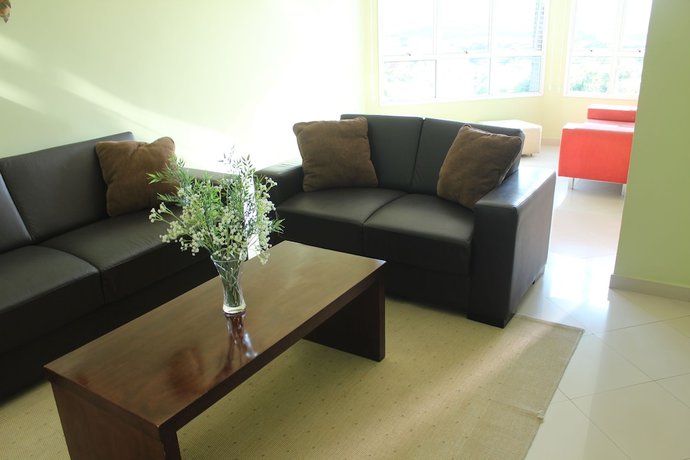 Imagen de los interiores del Hotel Flamboyant, Itaquaquecetuba. Foto 18
