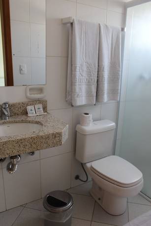 Imagen de la habitación del Hotel Flamboyant, Itaquaquecetuba. Foto 16