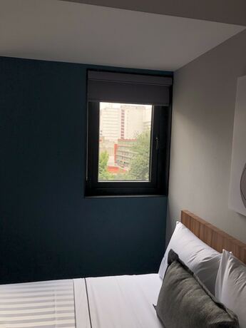 Imagen de la habitación del Hotel Flamencos. Foto 16