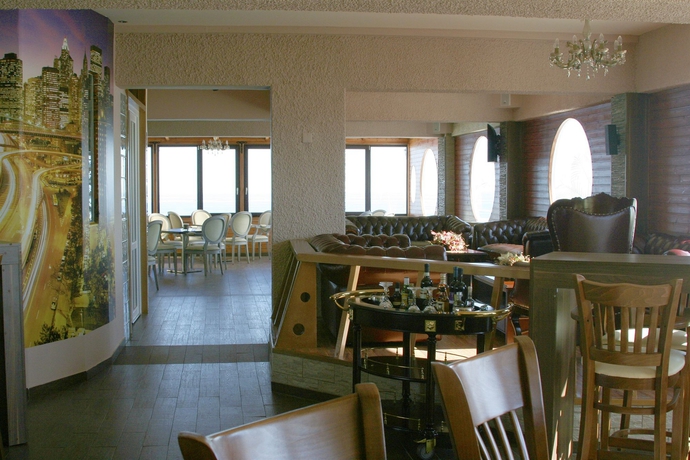 Imagen de los interiores del Hotel Flamingo Beach, Larnaca. Foto 11