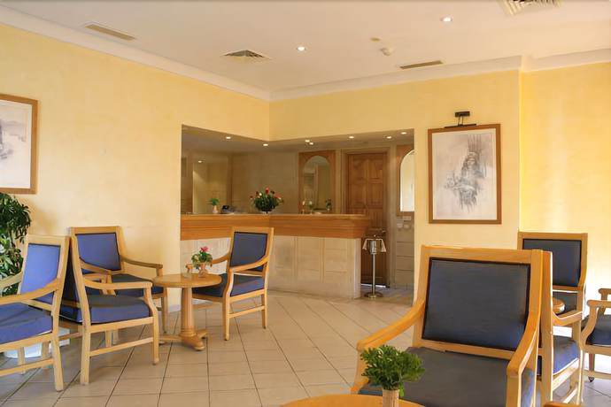 Imagen de los interiores del Hotel Flamingo Beach, Mezraya. Foto 16