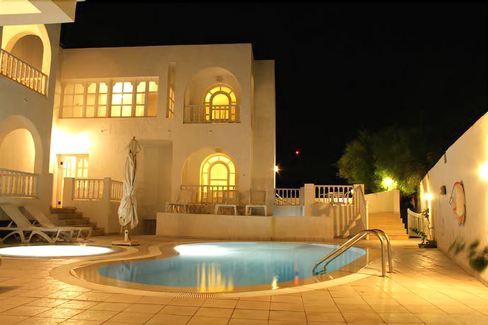 Imagen de la piscina del Hotel Flamingo Beach, Mezraya. Foto 19