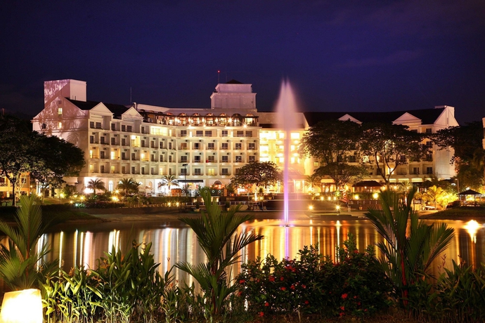 Imagen general del Hotel Flamingo By The Lake. Foto 2