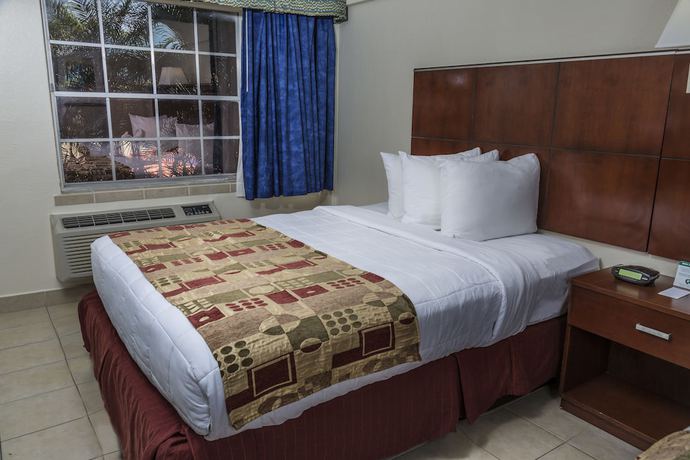 Imagen de la habitación del Hotel Flamingo Express. Foto 12