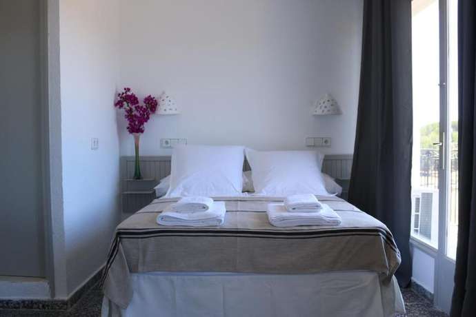 Imagen de la habitación del Hotel Flamingo Ibiza. Foto 8