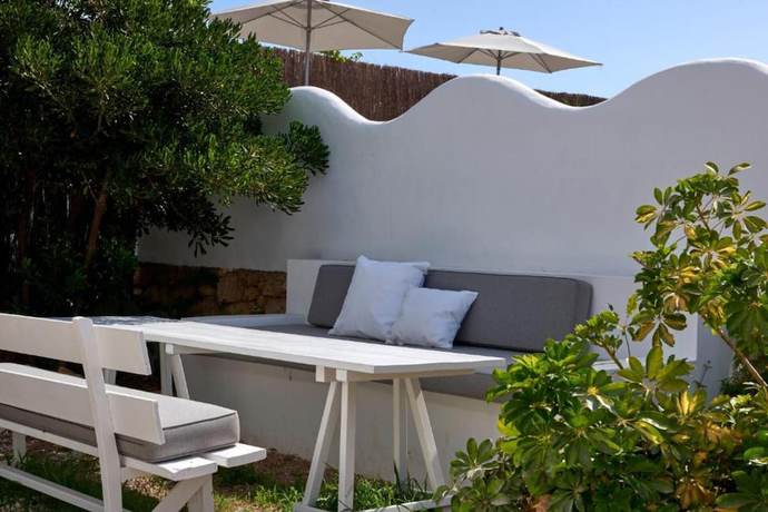 Imagen de los exteriores del Hotel Flamingo Ibiza. Foto 10