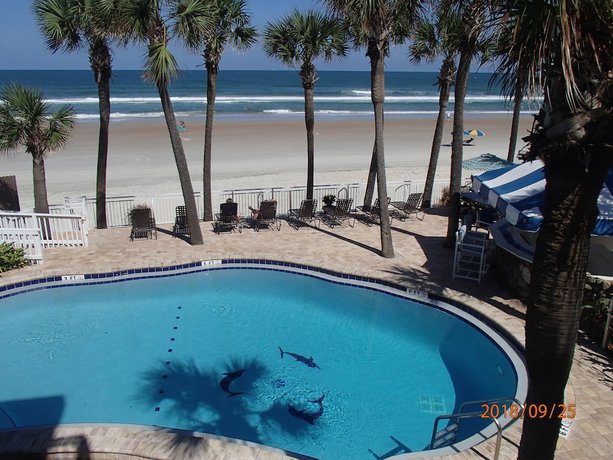 Imagen de la piscina del Hotel Flamingo Inn Beachfront. Foto 16