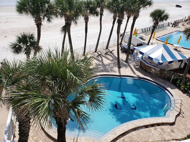 Imagen de la piscina del Hotel Flamingo Inn Beachfront. Foto 20