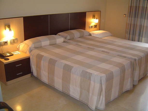 Imagen de la habitación del Hotel Flamingo, L'Ampolla. Foto 3