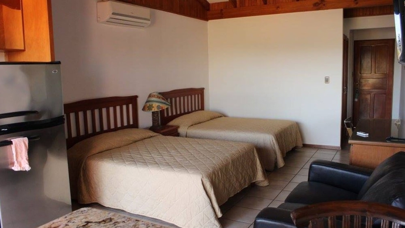 Imagen de la habitación del Hotel Flamingo Marina Resort. Foto 12