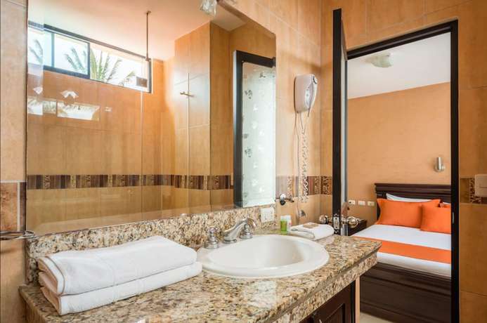 Imagen de la habitación del Hotel Flamingo, Puerto Ayora. Foto 7