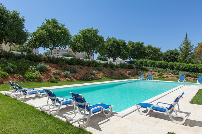 Imagen de la piscina del Hotel Flamingo Residence, Portimao. Foto 15
