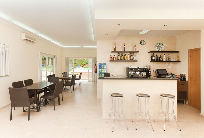 Imagen del bar/restaurante del Hotel Flamingo Residence, Portimao. Foto 2