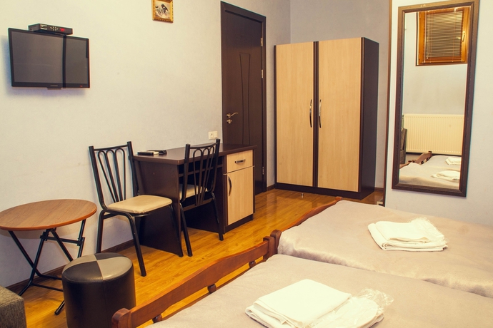 Imagen de la habitación del Hotel Flamingo, Tbilisi. Foto 9