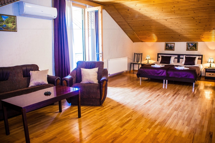 Imagen de la habitación del Hotel Flamingo, Tbilisi. Foto 13