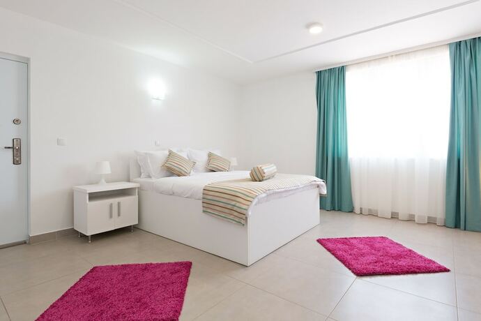 Imagen general del Hotel Flamingo resort, Belgrado. Foto 1