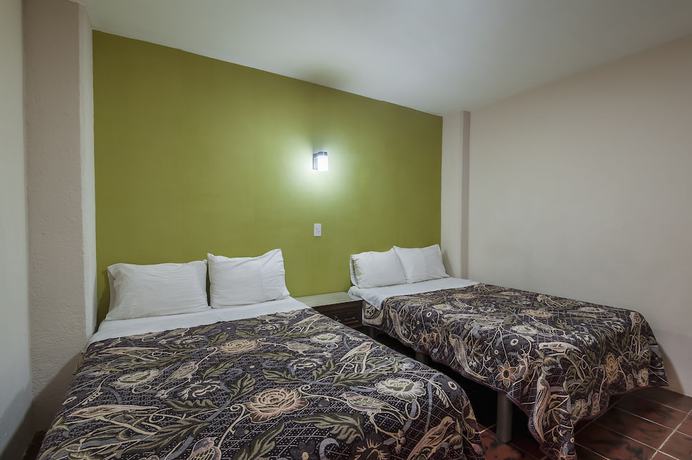 Imagen general del Hotel Flamingos, Guadalajara. Foto 1