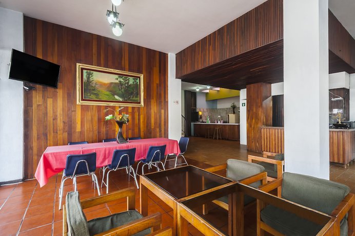 Imagen del bar/restaurante del Hotel Flamingos, Guadalajara. Foto 4