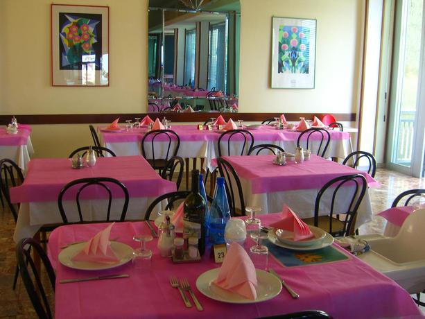 Imagen del bar/restaurante del Hotel Flaminio, Cattolica. Foto 4