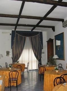 Imagen del bar/restaurante del Hotel Flaminius. Foto 4