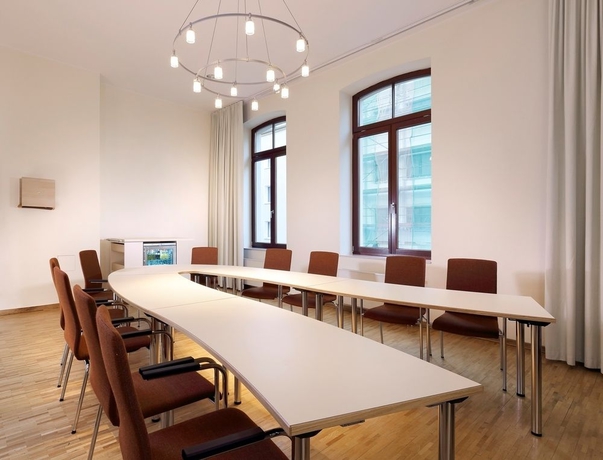 Imagen de los interiores del Hotel Flandrischer Hof. Foto 11