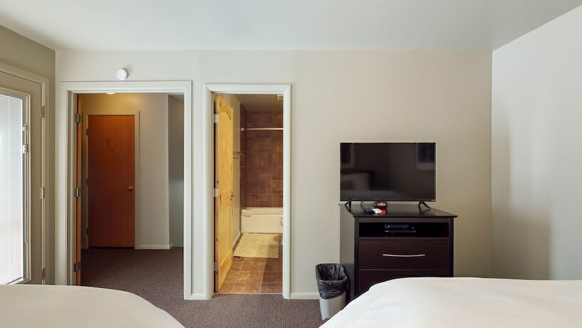 Imagen de la habitación del Hotel Flanigan\'s Resort and Spa. Foto 12