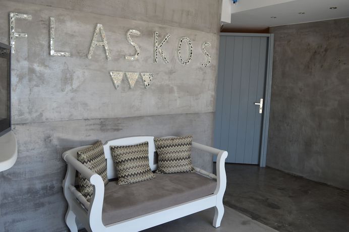 Imagen de los interiores del Hotel Flaskos Suites. Foto 19