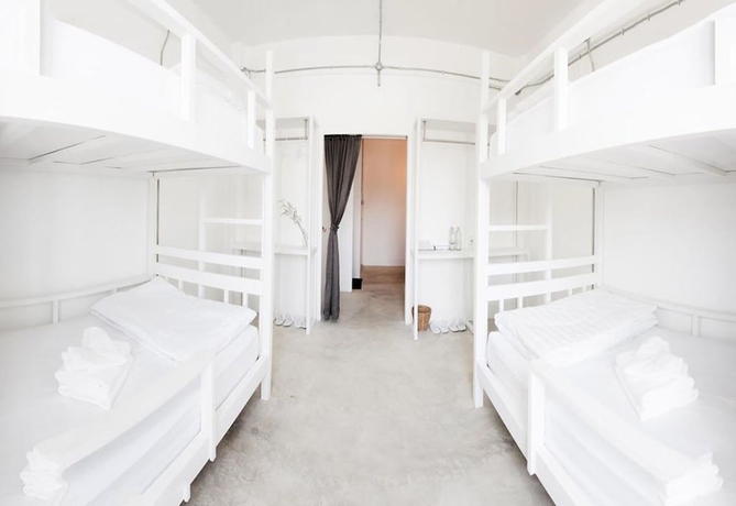 Imagen de la habitación del Hotel Flat White Cafe X Poshtel. Foto 6