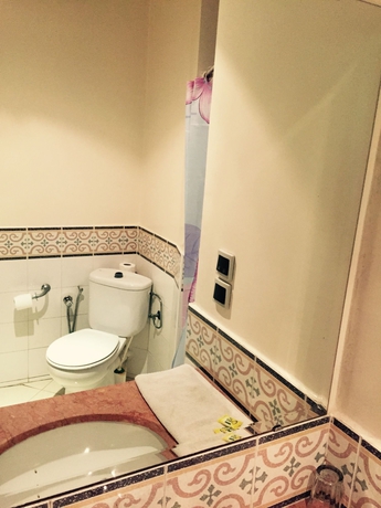 Imagen de la habitación del Hotel Flathotel. Foto 3