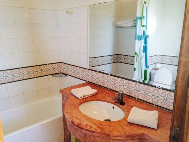 Imagen de la habitación del Hotel Flathotel. Foto 4