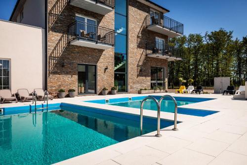Imagen de la piscina del Hotel Flauta Niechorze. Foto 6