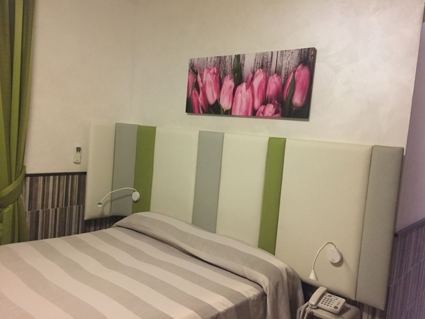 Imagen de la habitación del Hotel Flavia, Ludovisi. Foto 5
