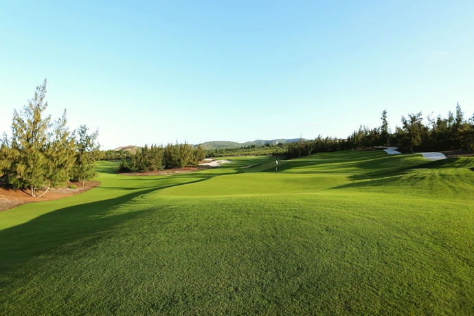 Imagen de los exteriores del Hotel Flc Luxury Resort Quy Nhon. Foto 14