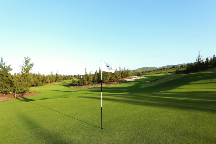 Imagen de los exteriores del Hotel Flc Luxury Resort Quy Nhon. Foto 17