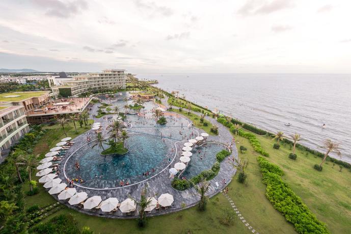 Imagen de los exteriores del Hotel Flc Luxury Samson. Foto 16