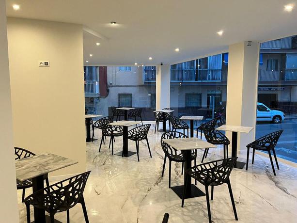 Imagen general del Hotel Fleming Playa Poniente. Foto 11