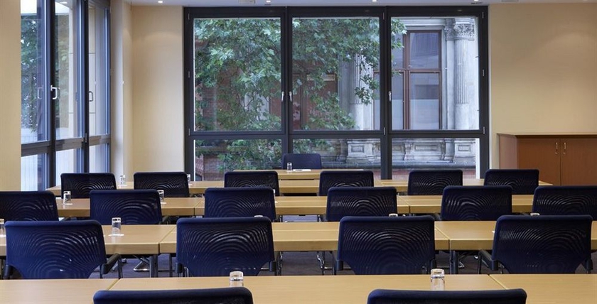 Imagen de los interiores del Hotel Flemings Bremen-Hauptbahnhof. Foto 6