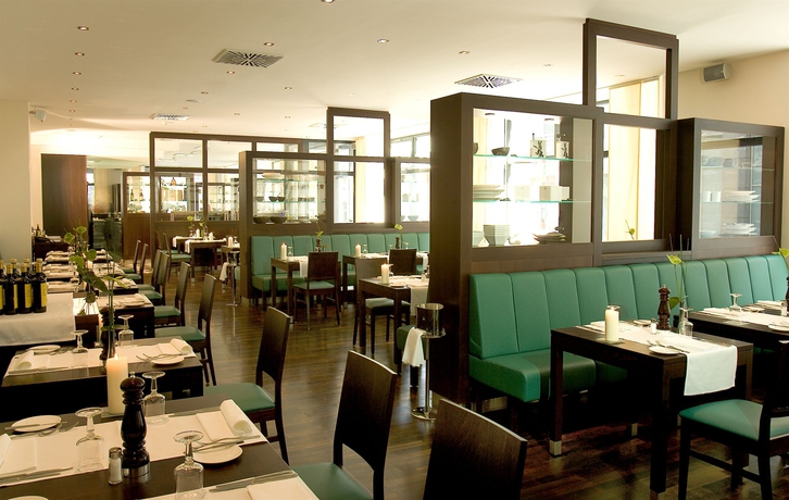 Imagen del bar/restaurante del Hotel Fleming's City. Foto 3