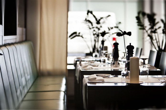 Imagen del bar/restaurante del Hotel Fleming's City. Foto 4