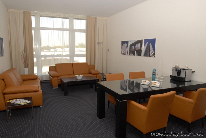 Imagen de los interiores del Hotel Flemings Conference Hotel Frankfurt. Foto 10