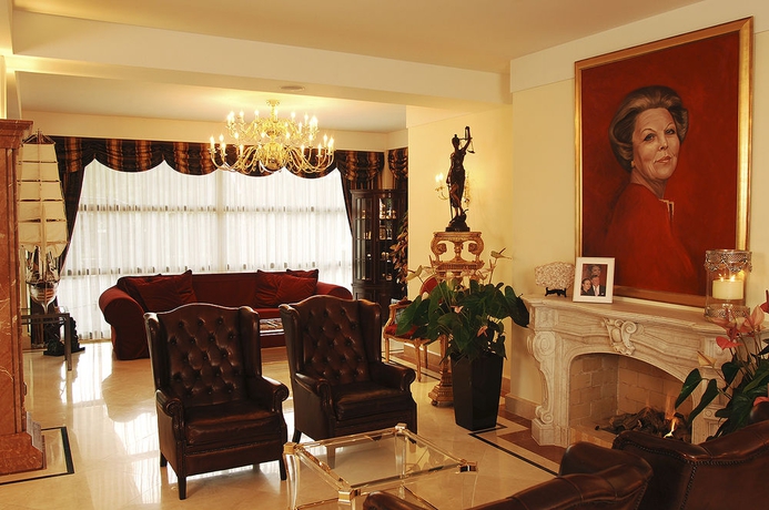 Imagen de los interiores del Hotel Fletcher Familiehotel De Hunzebergen. Foto 12