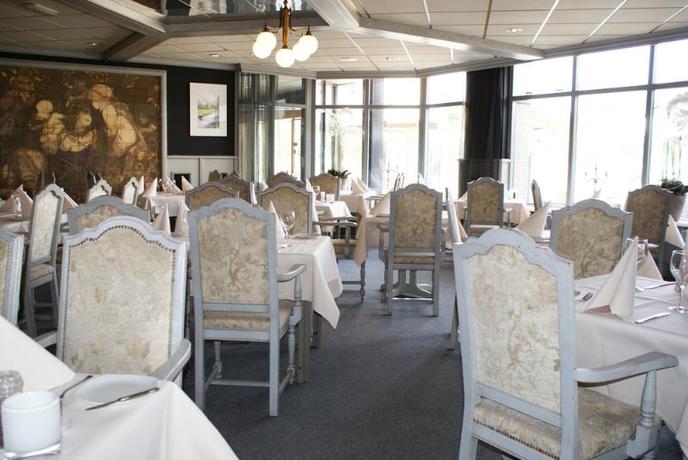 Imagen del bar/restaurante del Hotel Fletcher Nieuwvliet Bad. Foto 5