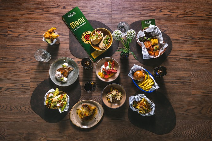 Imagen del bar/restaurante del Hotel Fletcher Restaurant ByZoo Emmen. Foto 3