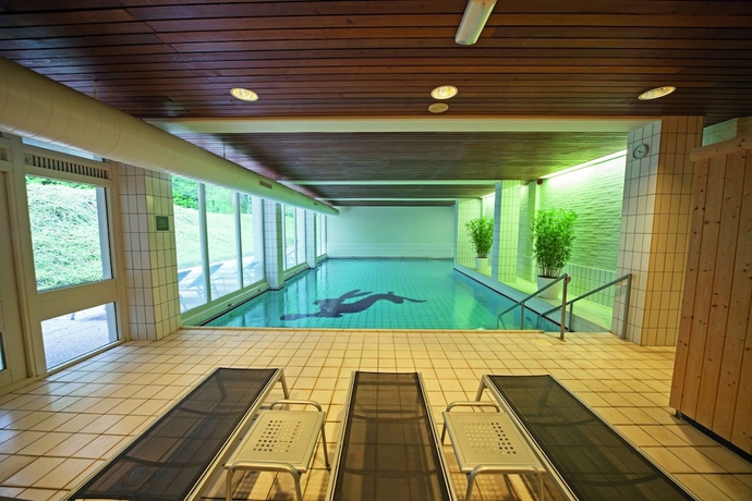 Imagen de la piscina del Hotel Fletcher - Restaurant Erica. Foto 19