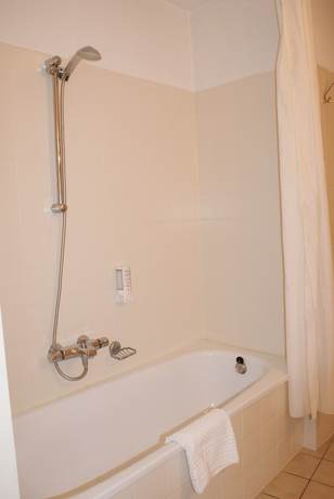 Imagen de la habitación del Hotel Fletcher Restaurant La Ville Blanche. Foto 11