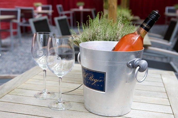 Imagen de los exteriores del Hotel Fletcher Valkenburg. Foto 13