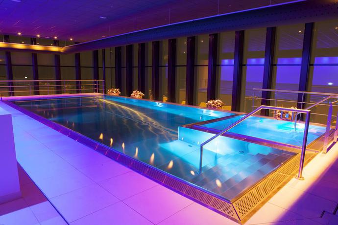 Imagen de la piscina del Hotel Fletcher Wellness - Leiden. Foto 20