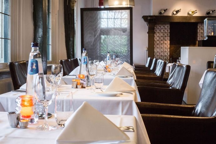 Imagen del bar/restaurante del Hotel Fletcher -restaurant De Broeierd. Foto 2